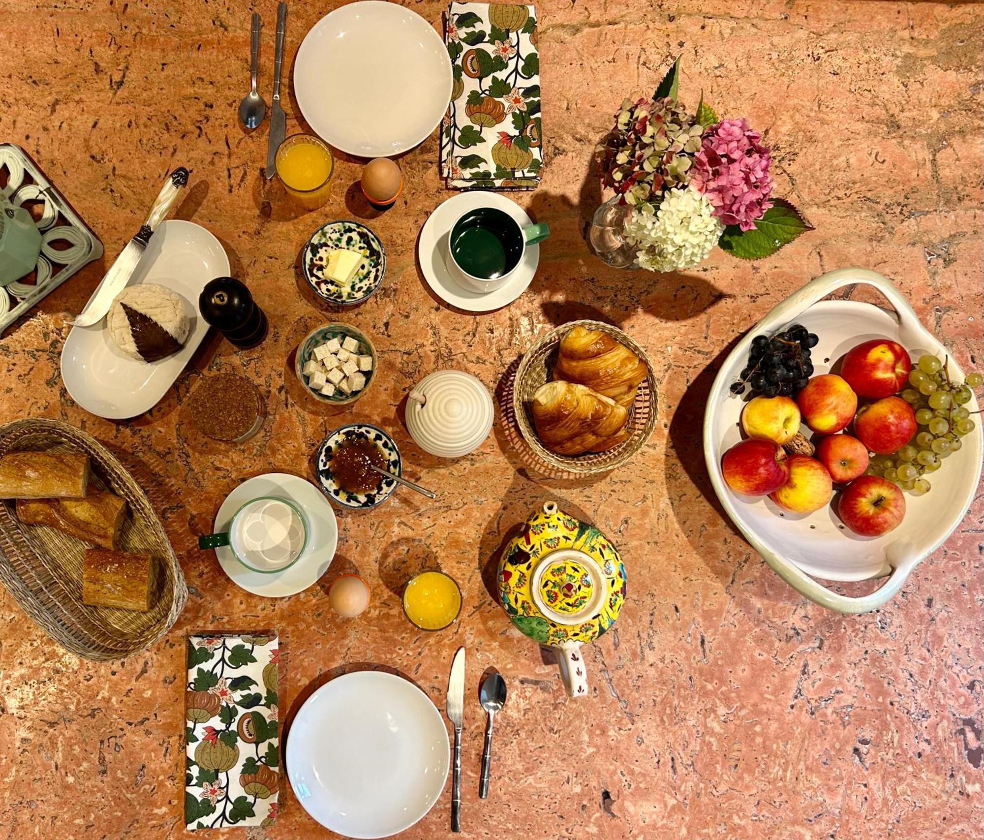 L'Heure Bleue Bed and Breakfast Saintes Buitenkant foto